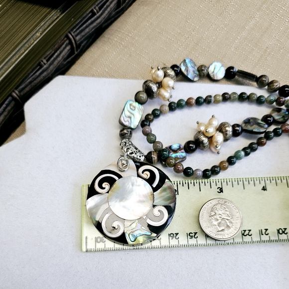 Mother of Pearl Gemstone and Abalone Bead Double-Strand Necklace with Pearls - Picture 15 of 15